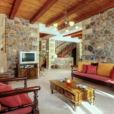 Lefkothea Is A Luxury With Its Own Pool Overlooking The Sea.